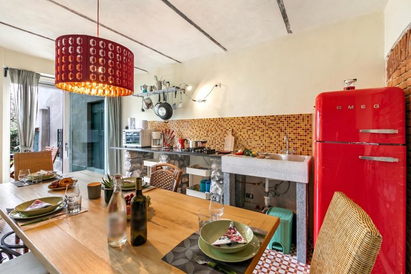 La Maison Du Lac - 50 meters from Lake , Private Parking&BBQ