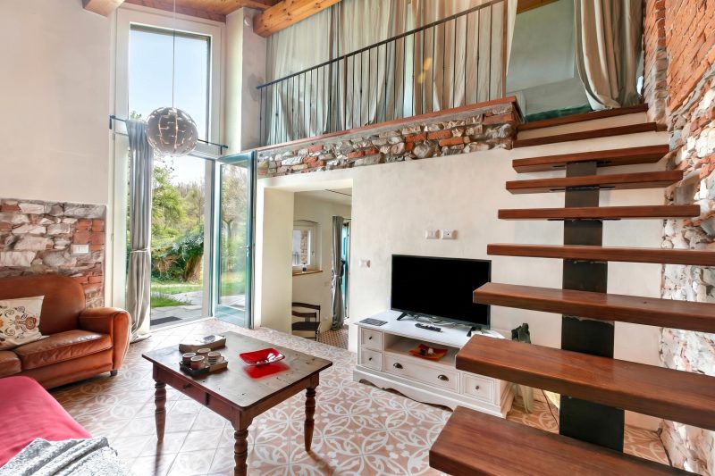 La Maison Du Lac - 50 meters from Lake , Private Parking&BBQ