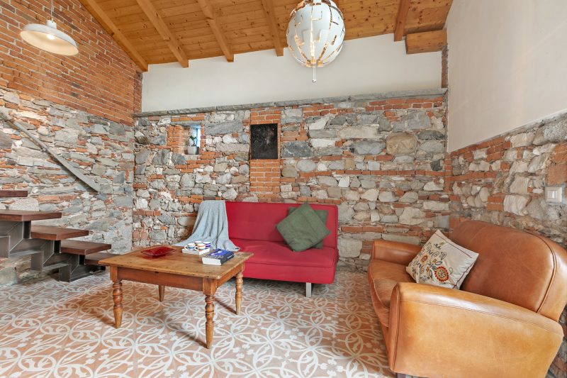 La Maison Du Lac - 50 meters from Lake , Private Parking&BBQ