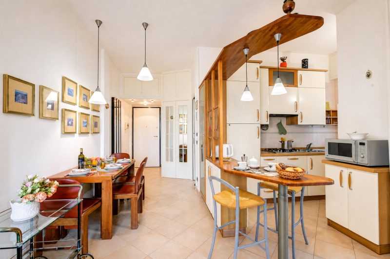 Gabri By The Sea with Balcony and Shared Garden