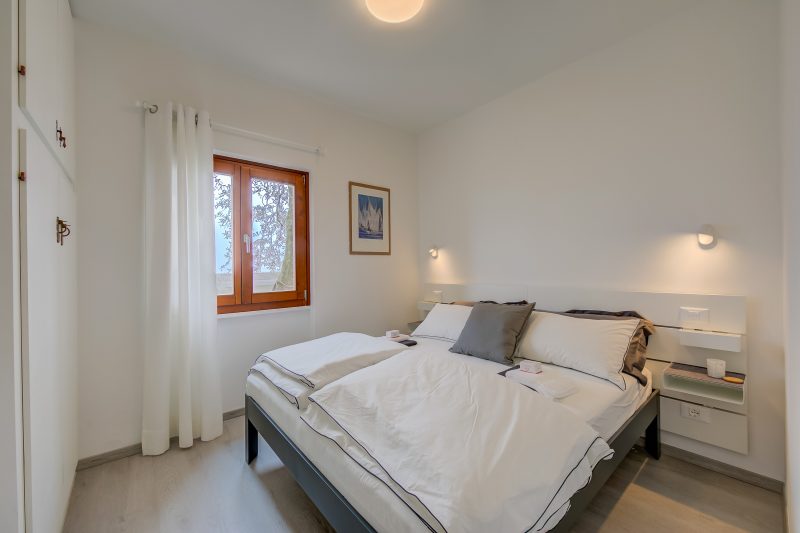 Relais Nanzello Garda Living 1 with Private Garden