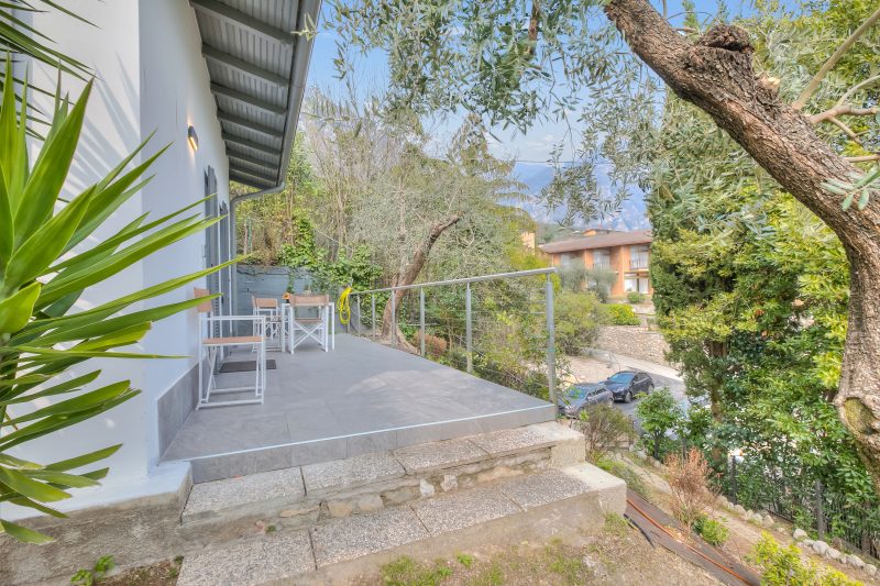 Relais Nanzello Garda Living 1 with Private Garden