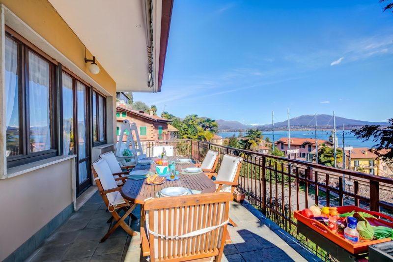 Blooming Villa Cos with Garden and Lake View