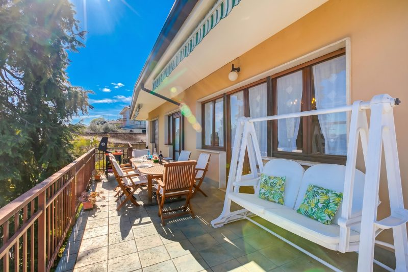 Blooming Villa Cos with Garden and Lake View