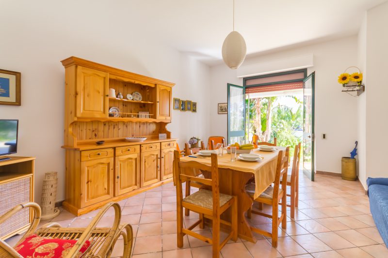 Villetta Fina Bella with Parking near Beach