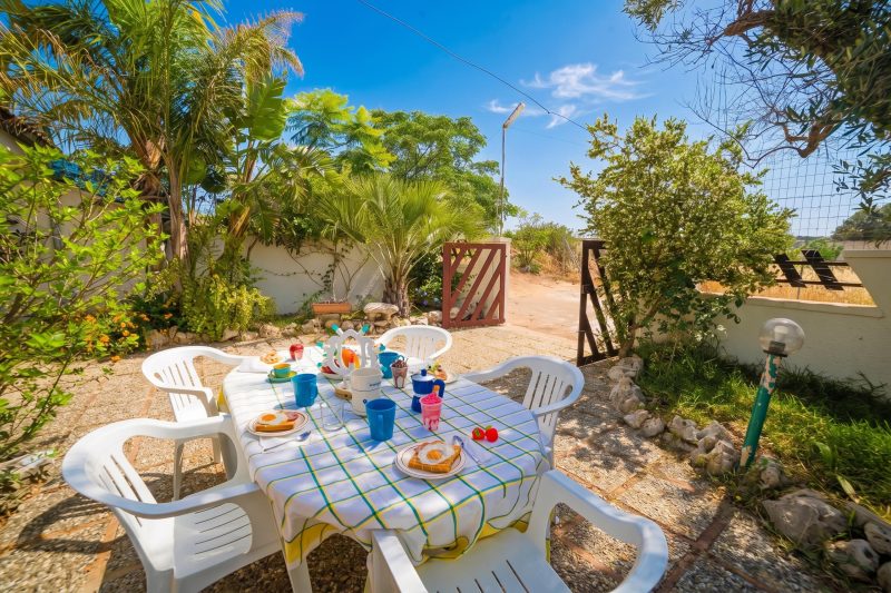 Villetta Fina Bella with Parking near Beach