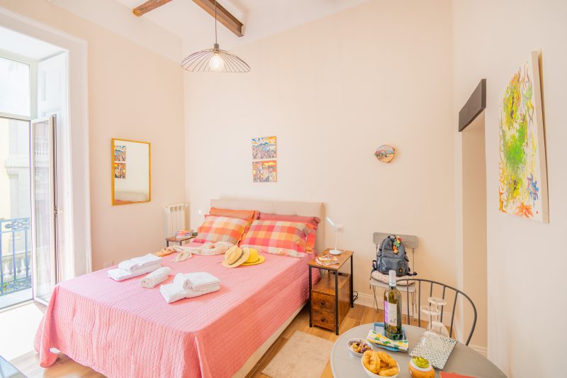 Miss Ren's Home