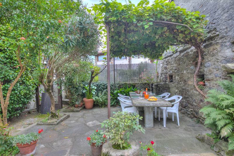 Il Cortiletto di Marina: Garden Apartment near Stresa