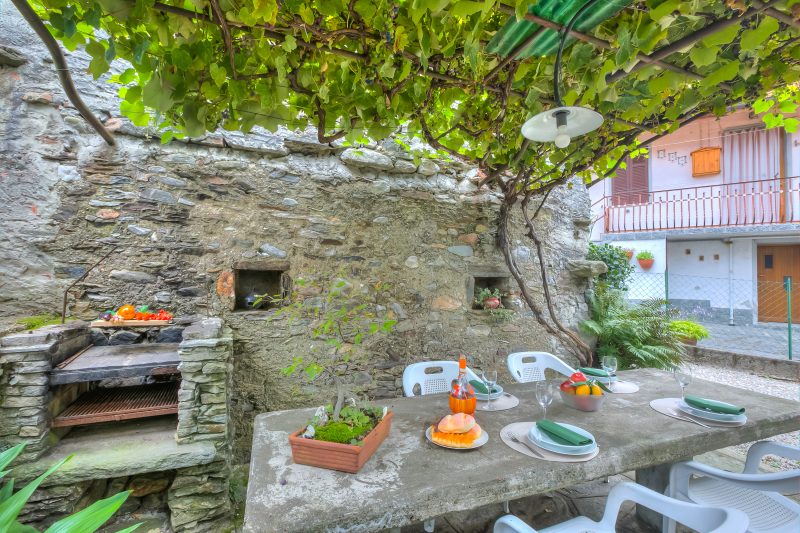 Il Cortiletto di Marina: Garden Apartment near Stresa
