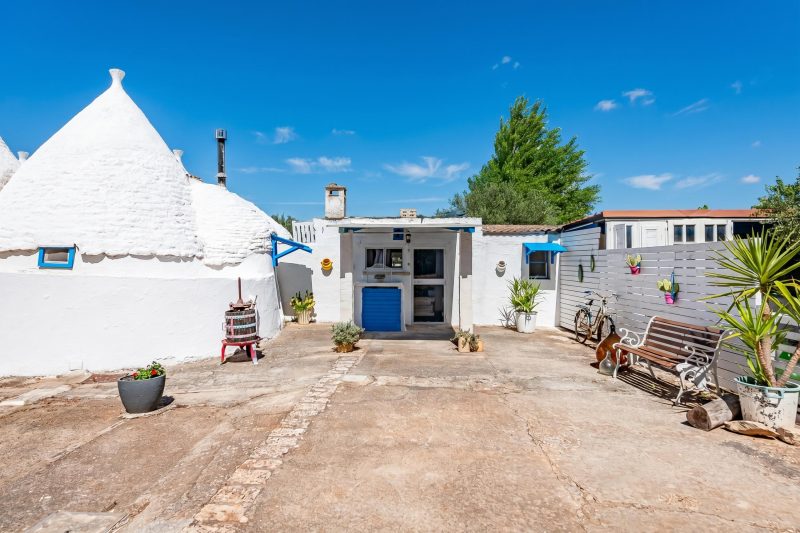 Trullo Nicolò With Pool Martina Franca