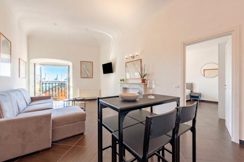 Sea View Apartment Next To Acquarium