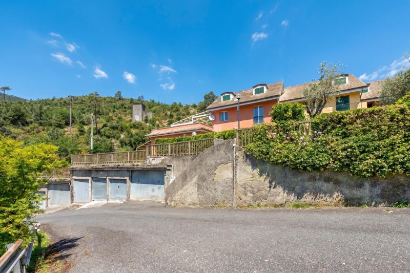 Peaceful Apartment with Terrace In Deiva Marina