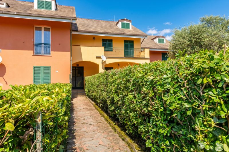 Peaceful Apartment with Terrace In Deiva Marina