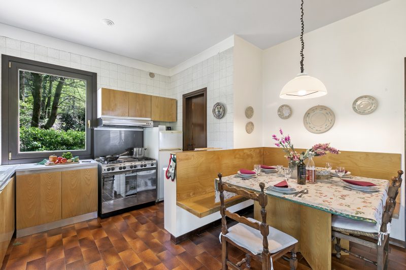 Three Lakes Villa Varese - Garden and Parking