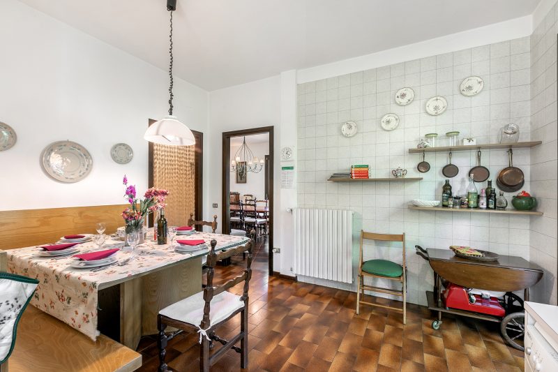 Three Lakes Villa Varese - Garden and Parking