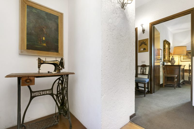 Three Lakes Villa Varese - Garden and Parking
