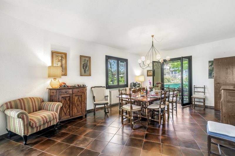 Three Lakes Villa Varese - Garden and Parking