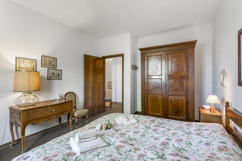 Three Lakes Villa Varese - Garden and Parking