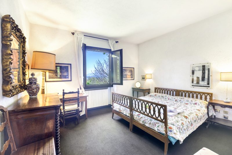 Three Lakes Villa Varese - Garden and Parking