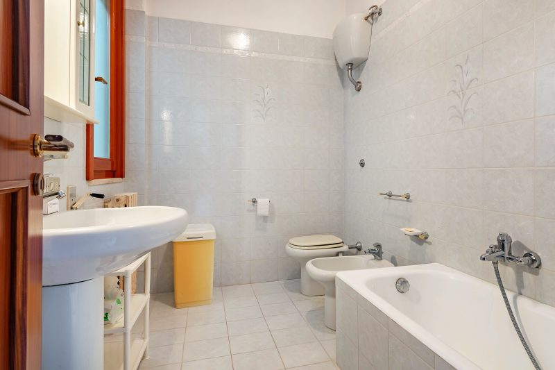 Porta Di Mare Apartment with Balcony and A/C
