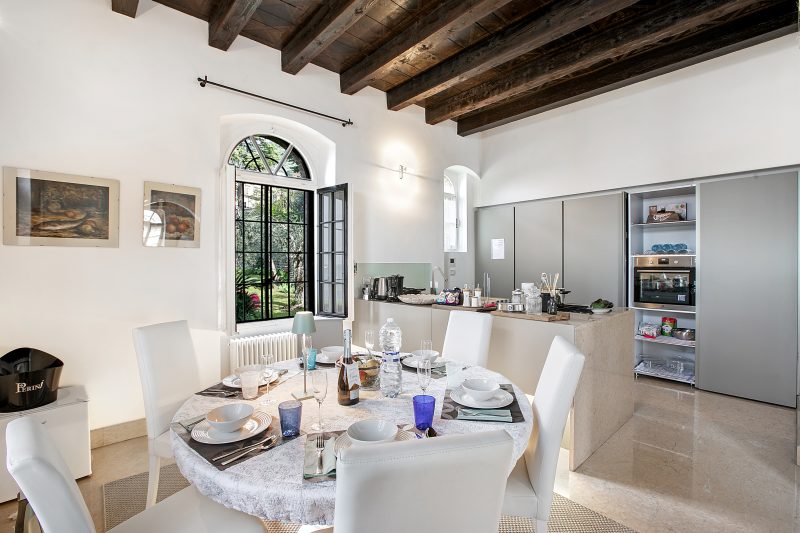 Villa Schlosser Lake Front & Private Pool