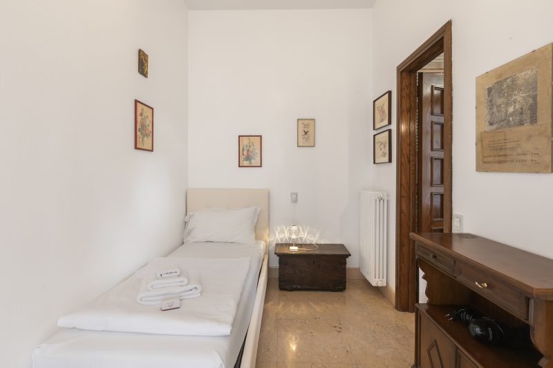 Villa Schlosser Lake Front & Private Pool