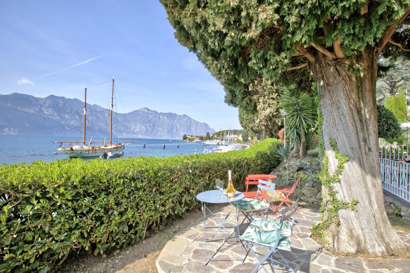 Villa Schlosser Lake Front & Private Pool