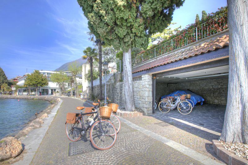 Villa Schlosser Lake Front & Private Pool