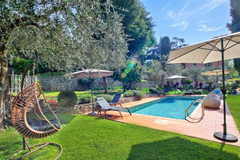 Villa Schlosser Lake Front & Private Pool