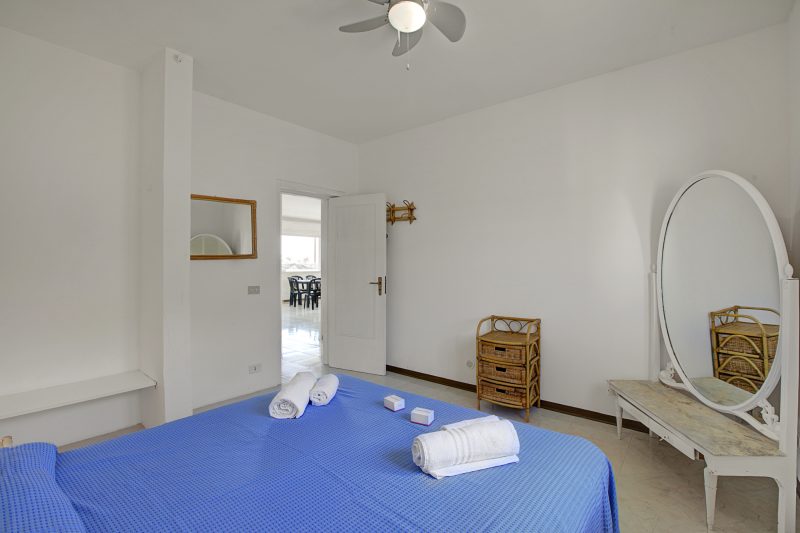 Villa Dei Fanti - Beachfront Villa with Garden