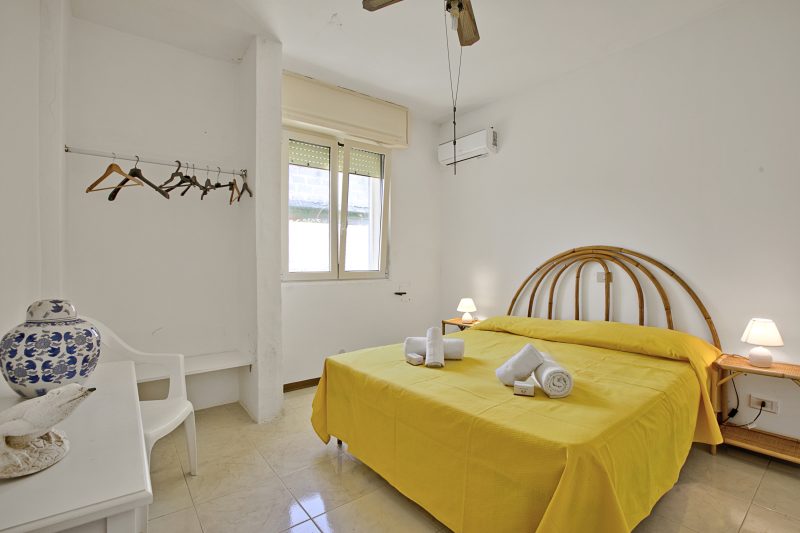 Villa Dei Fanti - Beachfront Villa with Garden