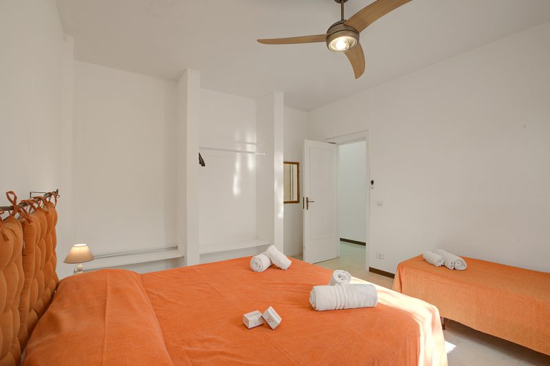 Villa Dei Fanti - Beachfront Villa with Garden