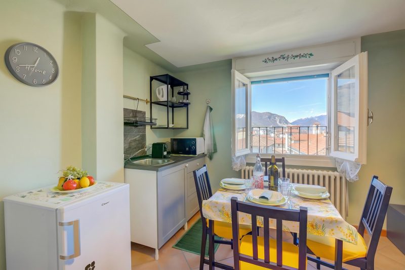 Petit Bijou De Stresa 2 mins to Lake Maggiore