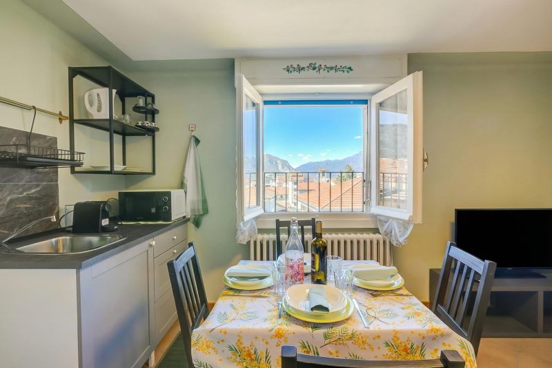 Petit Bijou De Stresa 2 mins to Lake Maggiore