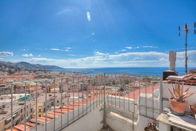 La Terrazza Del Nonno with Sea-View Terrace