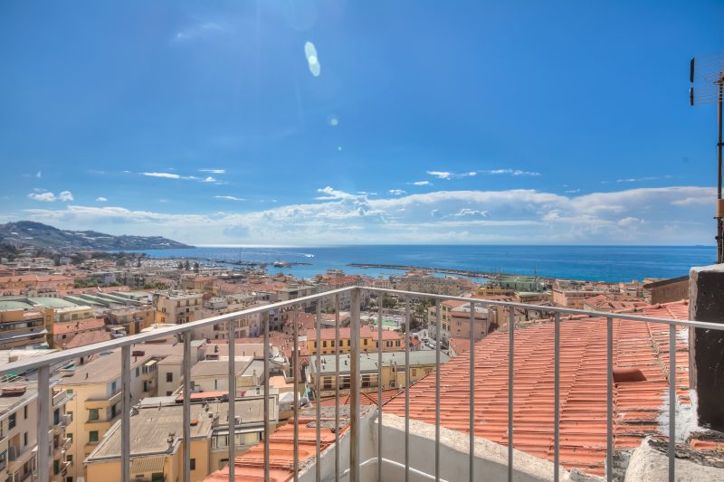 La Terrazza Del Nonno with Sea-View Terrace