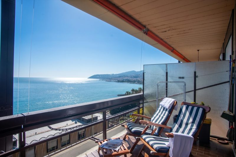 Sole Surf E Relax, Sea-View Balcony Apartment