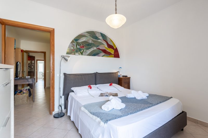 Kimera Del Parasio Historic Apartment for 4