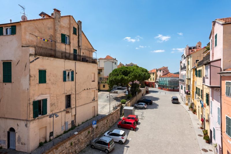 Kimera Del Parasio Historic Apartment for 4