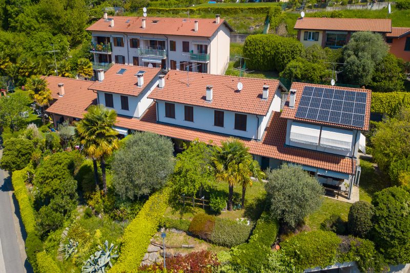 HomeSweetHome Lake-View Villetta a schiera with Garden
