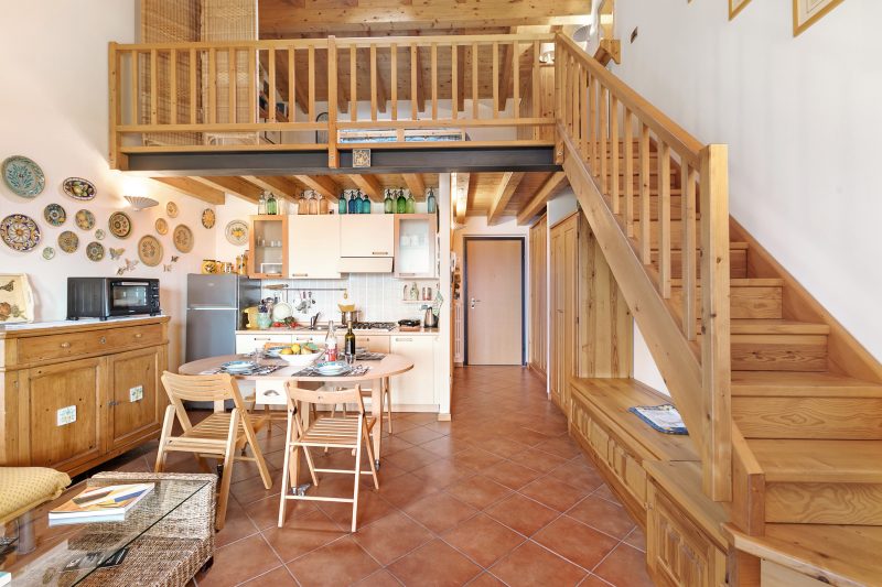 Grotten Loft with lake view & pool