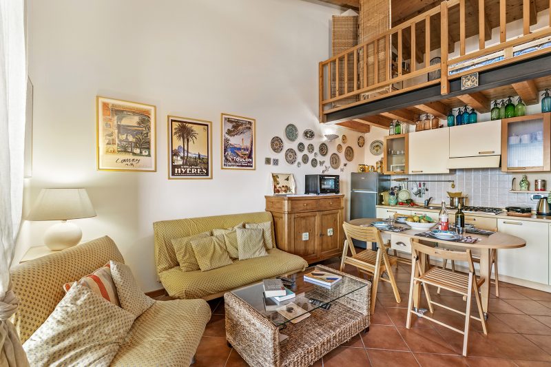 Grotten Loft with lake view & pool