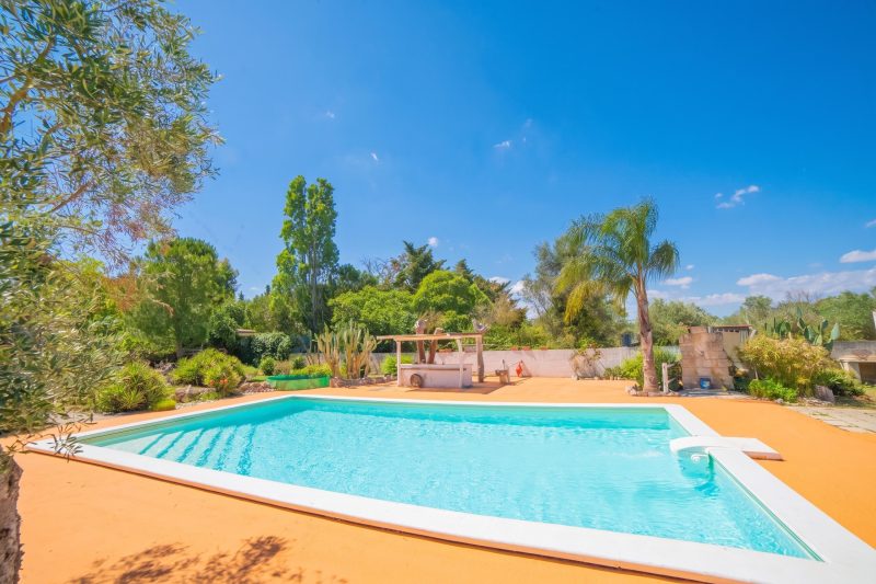 Masseria Le Palmentelle Pool And Garden