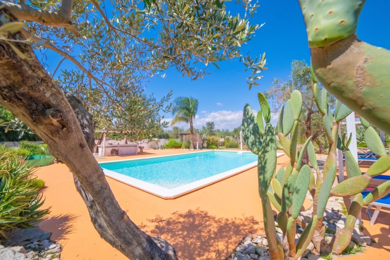 Masseria Le Palmentelle Pool And Garden