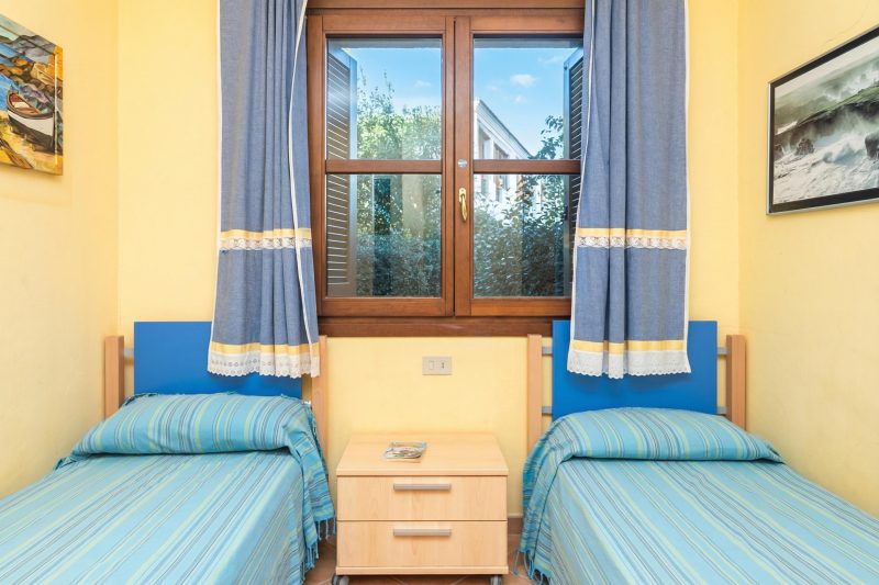 Il Borgo C8 700m From The Beach