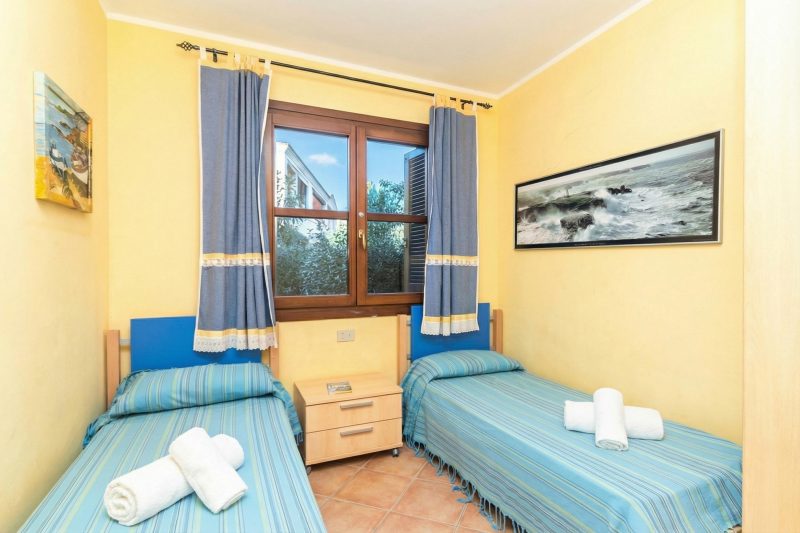 Il Borgo C8 700m From The Beach
