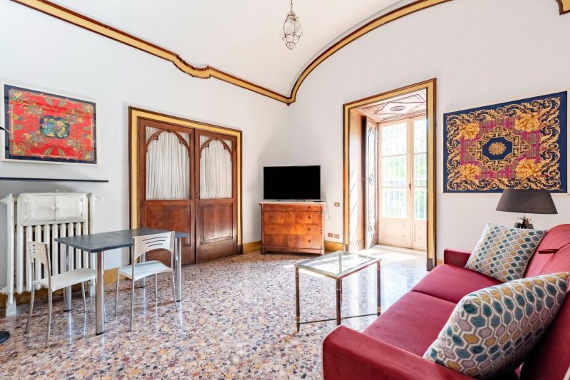 Charming  Apartment - Historic Center