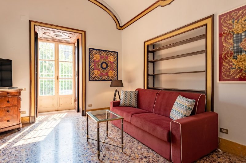 Charming  Apartment - Historic Center