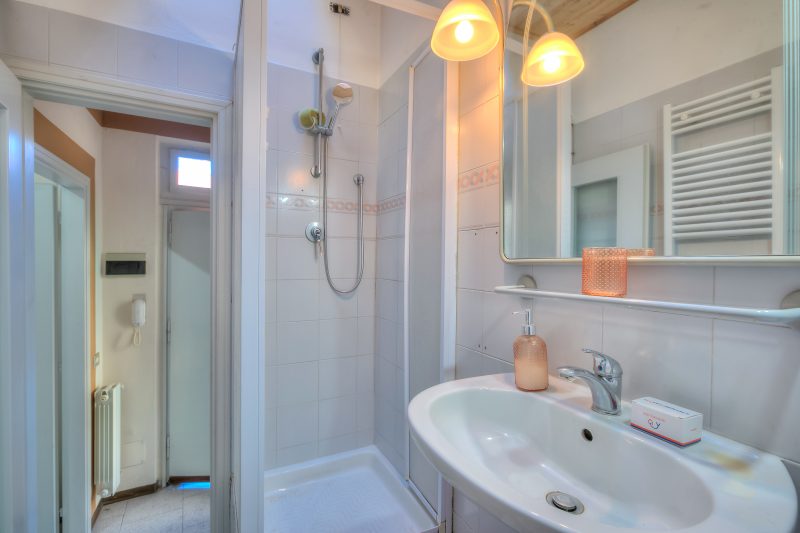 Apt. Gabriella: Studio in the Centre of Laveno
