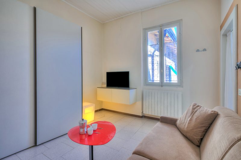 Apt. Gabriella: Studio in the Centre of Laveno